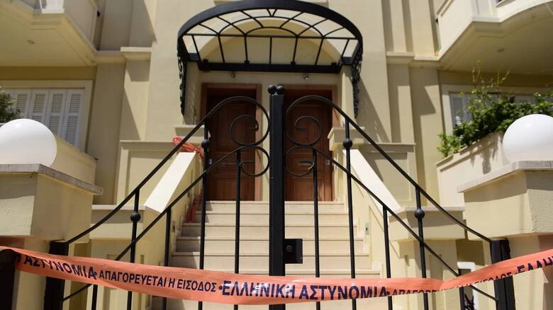 Έγκλημα στα Γλυκά Νερά: Πολυπληθής σπείρα που χρησιμοποιεί υπερβολική βία πίσω από τη δολοφονία